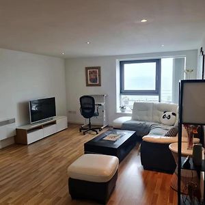 Appartement à 3 Chambres à Coucher