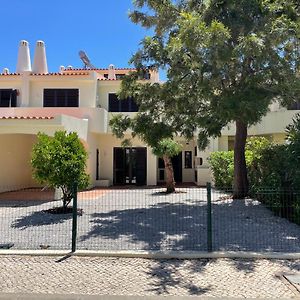Casa Dos Lirios