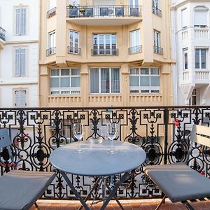 Appartement à 2 Chambres à Coucher