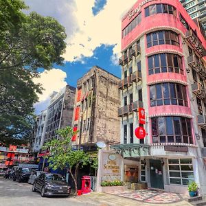 Hotel Seniman