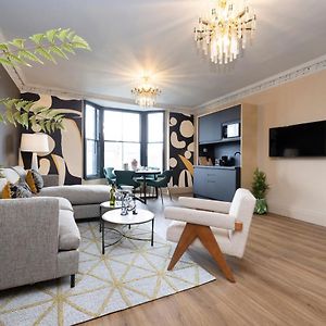 30 Castle Street Deluxe Apartments