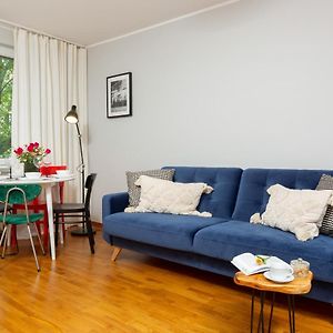 Central Apartment Solec Wilanowska By Noclegi Renters