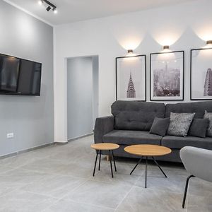 Appartement à 2 Chambres à Coucher