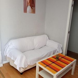Appartement à 3 Chambres à Coucher