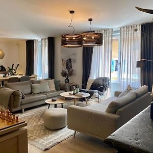 Appartement à 3 Chambres à Coucher