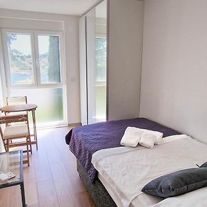 Aquamarine Deluxe Apartment