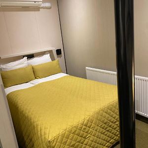Chambre Budgétée Lit King-Size