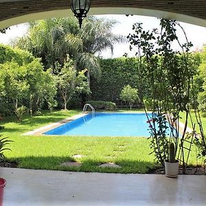 Magnifique villa avec piscine pour famille uniquement