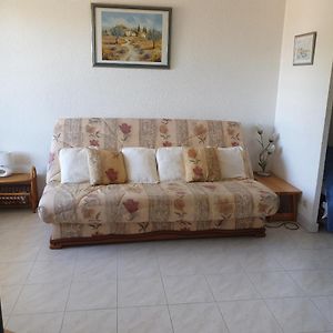 PORT FREJUS Studio Cabine 100m des plages 4 Person