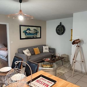 Appartement à 2 Chambres à Coucher