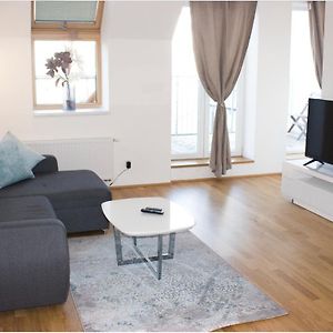 Appartement à 3 Chambres à Coucher
