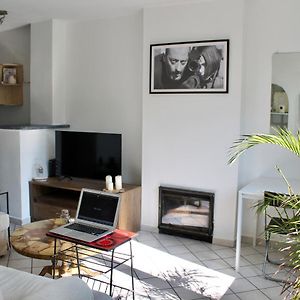Petit Nid Vintage Avec Terrasse