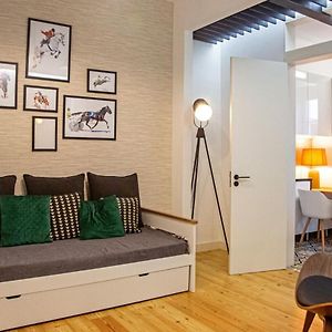 Colourful&Tasteful 2bedroom Apartment in Graça