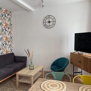 Appartement à 2 Chambres à Coucher