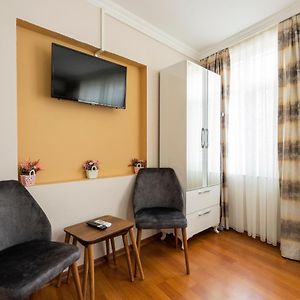 Blue Mosq- Three Storey Detached Villa