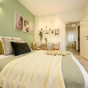 Spacious 1Br In The City Center - Amazing For Extended Stays