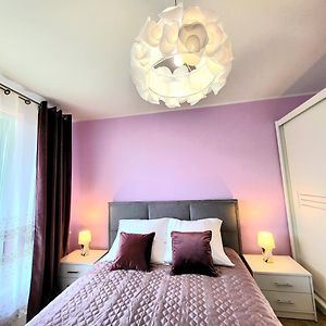 Appartement à 2 Chambres à Coucher