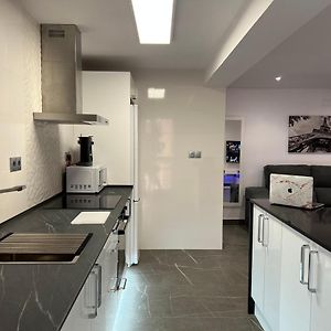 Apartamento Espacioso De Diseno A 3 Min Renfe.