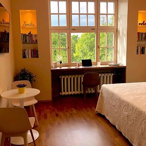Centrally Located Apartment Overlooking Vermanes Park