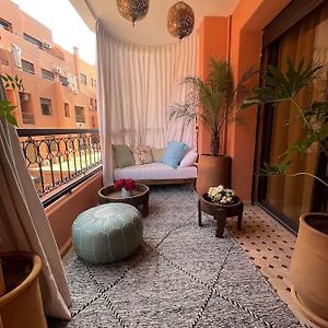 Appartement à 2 Chambres à Coucher
