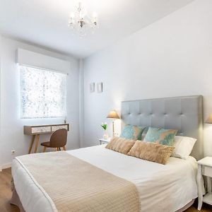 Historical Center Apartment Malaga Parking And Smart Tv