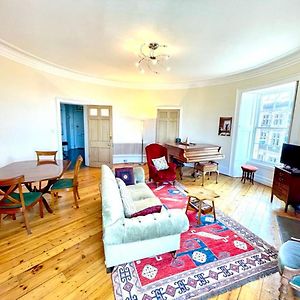 Incredible St Andrew'S Sq - 2 Bed In The Sky