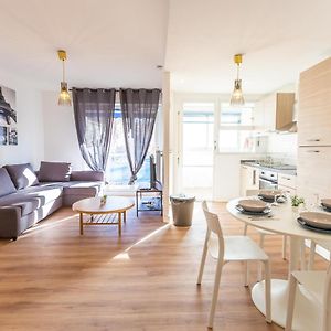 Appartement à 3 Chambres à Coucher