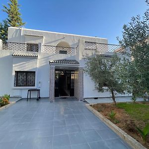Villa à 3 Chambres à Coucher