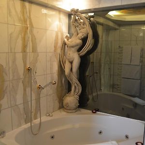 Suite Exclusive Lit King-Size