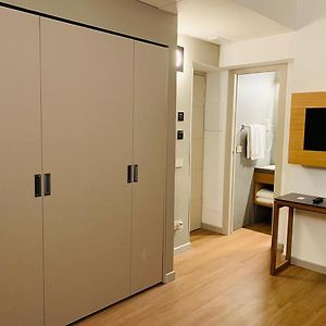 Chambre Standarde Quadruple
