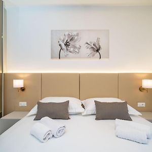 Apartments Zadro