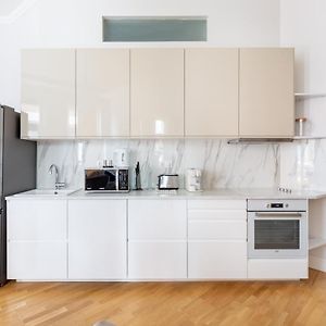 Designer Luxury Home In The Jewish Quarter
