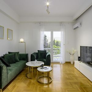 Appartement à 2 Chambres à Coucher