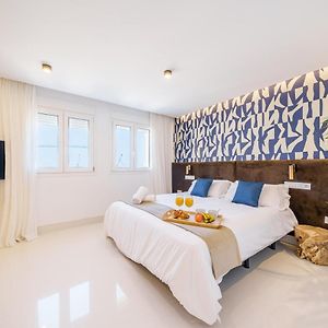 Near Beach Stunning Views & Comfort