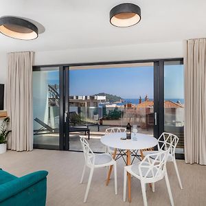 Appartement à 2 Chambres à Coucher