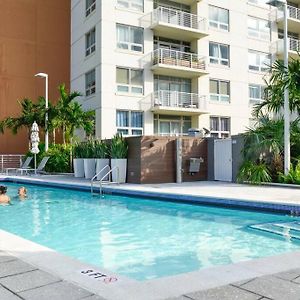 Awesome Apt With Pool In Midtown Miami