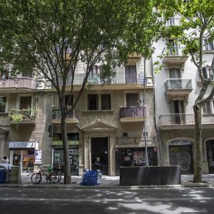 31Ent1027 - Mediterranean Decorated Apartment