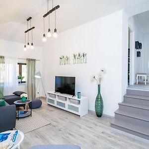 Appartement à 3 Chambres à Coucher