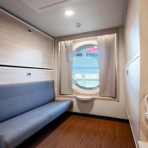 Sea side Room
