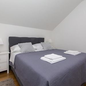 Apartment Gloria