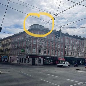 Gesamte Unterkunft Ueber Den Daechern Wiens