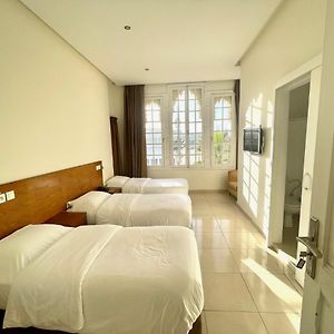 Private Bathroom Triple Room