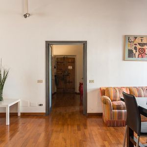 Appartamento Via Del Teatro Pace