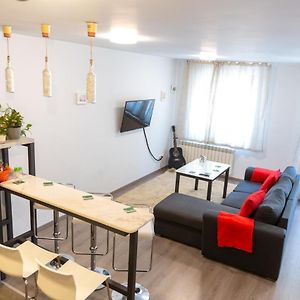 Appartement à 2 Chambres à Coucher