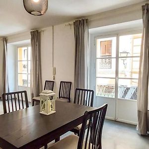 Appartement à 3 Chambres à Coucher