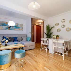 Appartement à 2 Chambres à Coucher
