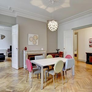 Appartement à 3 Chambres à Coucher