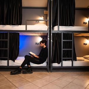 Dormitory Room Mixed