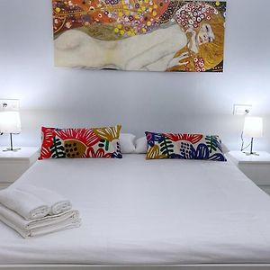 Vt Flat Reformado Con Escritorio De Trabajo Y Wifi