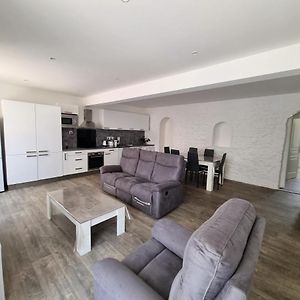 Appartement à 2 Chambres à Coucher